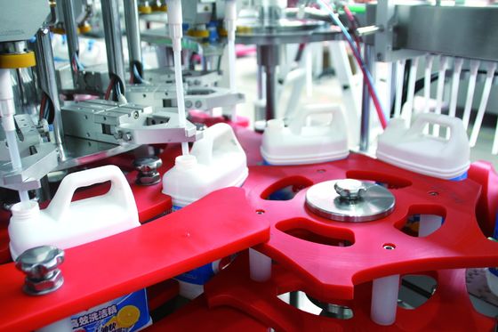 Temizleyici öz, sıvı bulaşık deterjanı için Huituo otomatik şişe dolum kapatma makinesi
