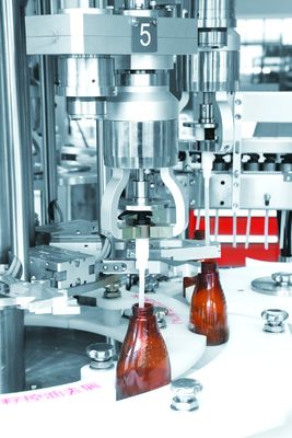 2500 BPH Yarı Otomatik Şişe Kapak Kapatma Makinası