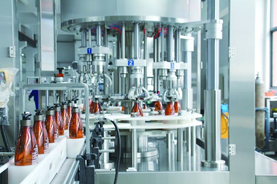 AC 380V 50HZ Plastik Şişe Vidalı Kapak Makinesi