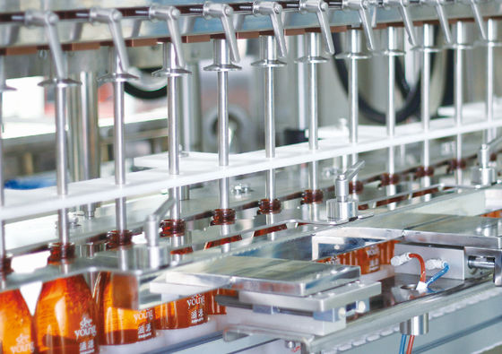 Plastik Pet Şişe Cam Kavanoz için Otomatik Lineer Sıvı Piston Dolum Makinesi