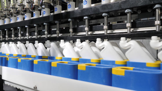 Dezenfeksiyon Suyu İçin 5000bph Şişe Kapatma Makinesi ， Tuvalet temizleme sıvısı dolum hattı, kapak kapatma ve bir arada vidalama
