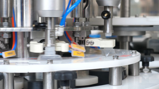 Toner İç Kapak ve Dış Kapak Hepsi Bir Makinede Yüksek Hızlı Pres Sıkma